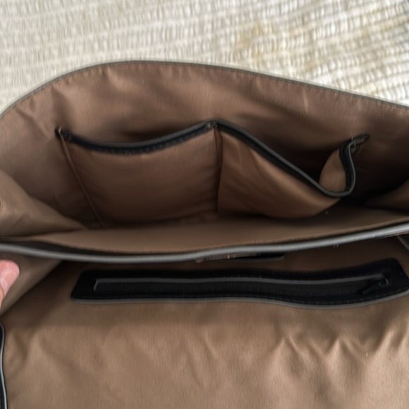 Steve Madden black and dark green purse - Picture 6 of 7